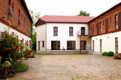 Hotel Landhaus "Heinrichshof" Innenhof, Foto: Landhaus Heinrichshof