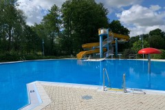 Nichtschwimmerbecken mit Rutsche und Wasserpilz - Knut Werner/Stadt Jüterbog